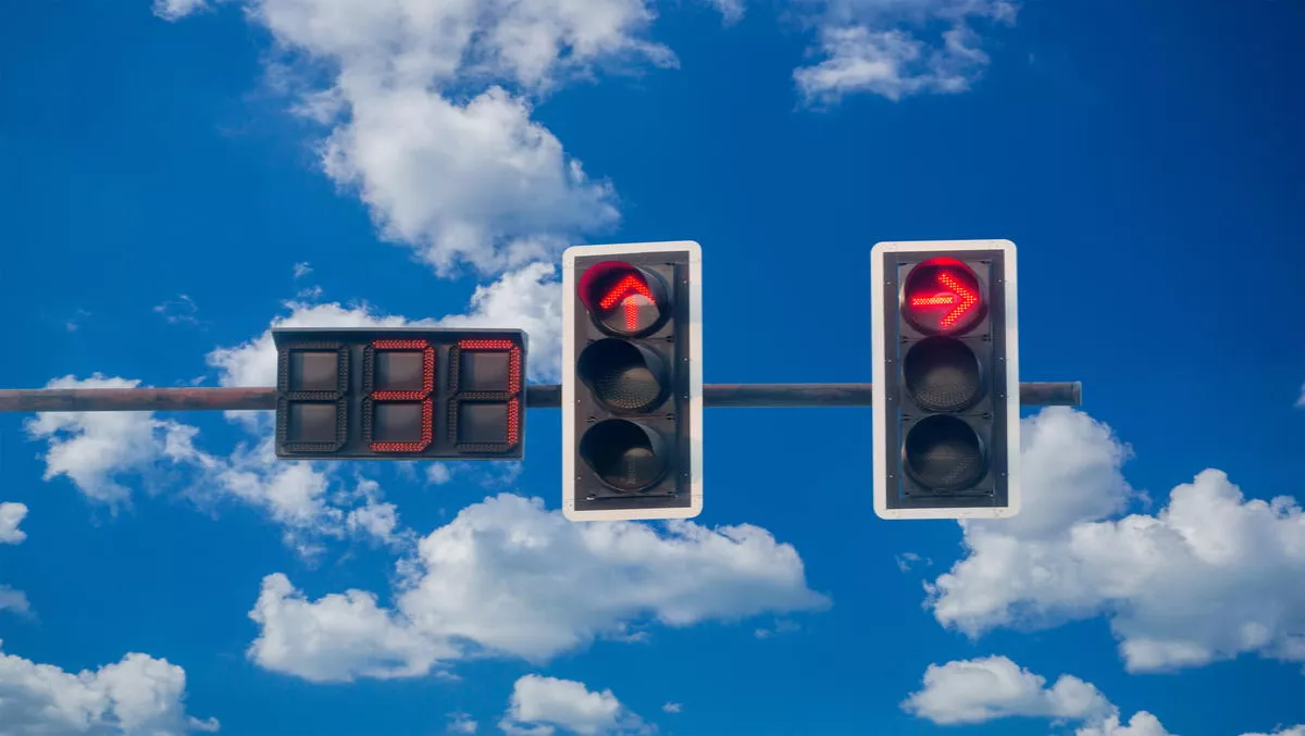 Companies should outsource IT to avoid corporate bottleneck, exec says